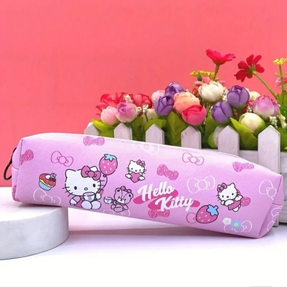 TEXTURED STRAWBERRIES & BOWS PINK HELLO KITTY BAG